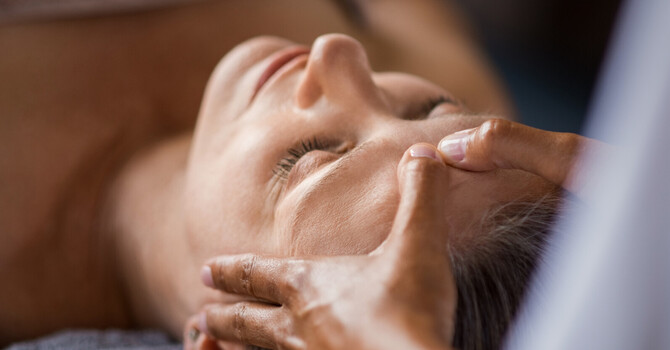 Manual Lymphatic Drainage Massage